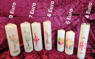 Gesegnete Osterkerzen im Pfarrbüro erhältlich Preise: 4-9 €